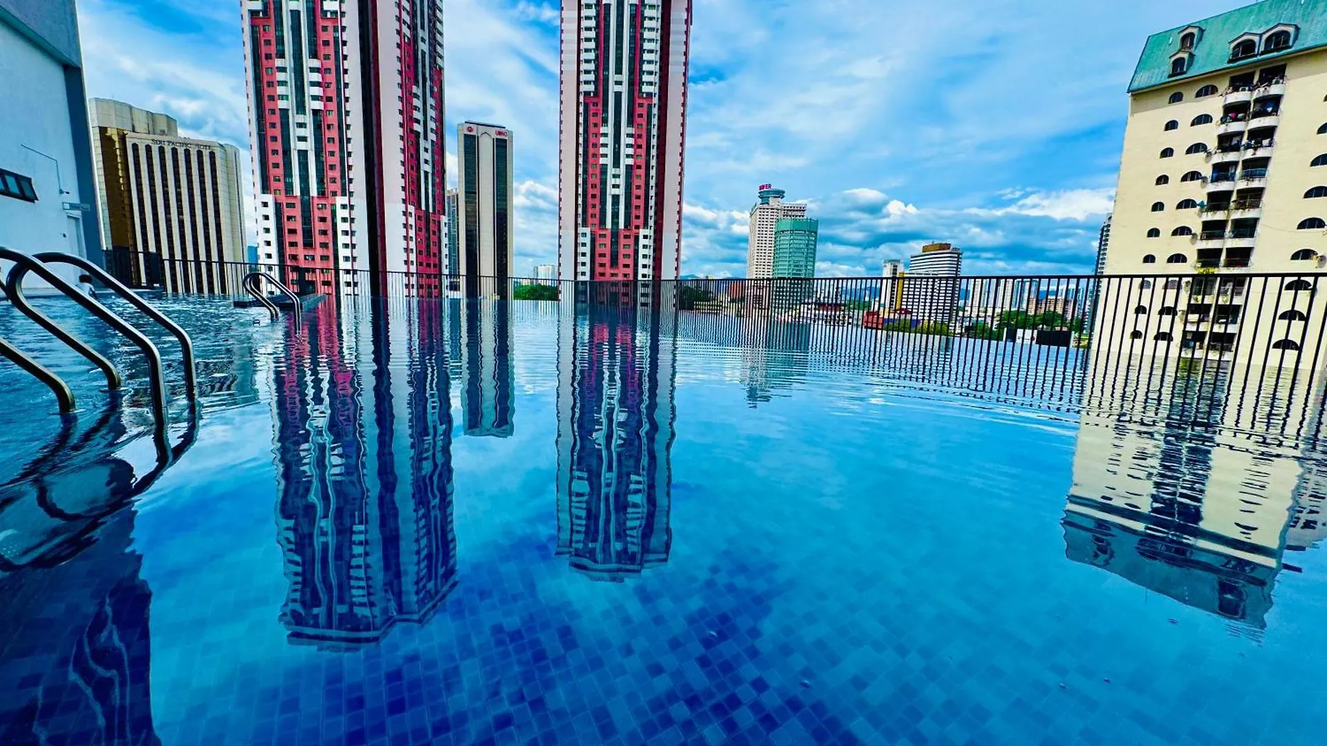 Apartment Chamber Suites Klcc By Moonlight Kuala Lumpur